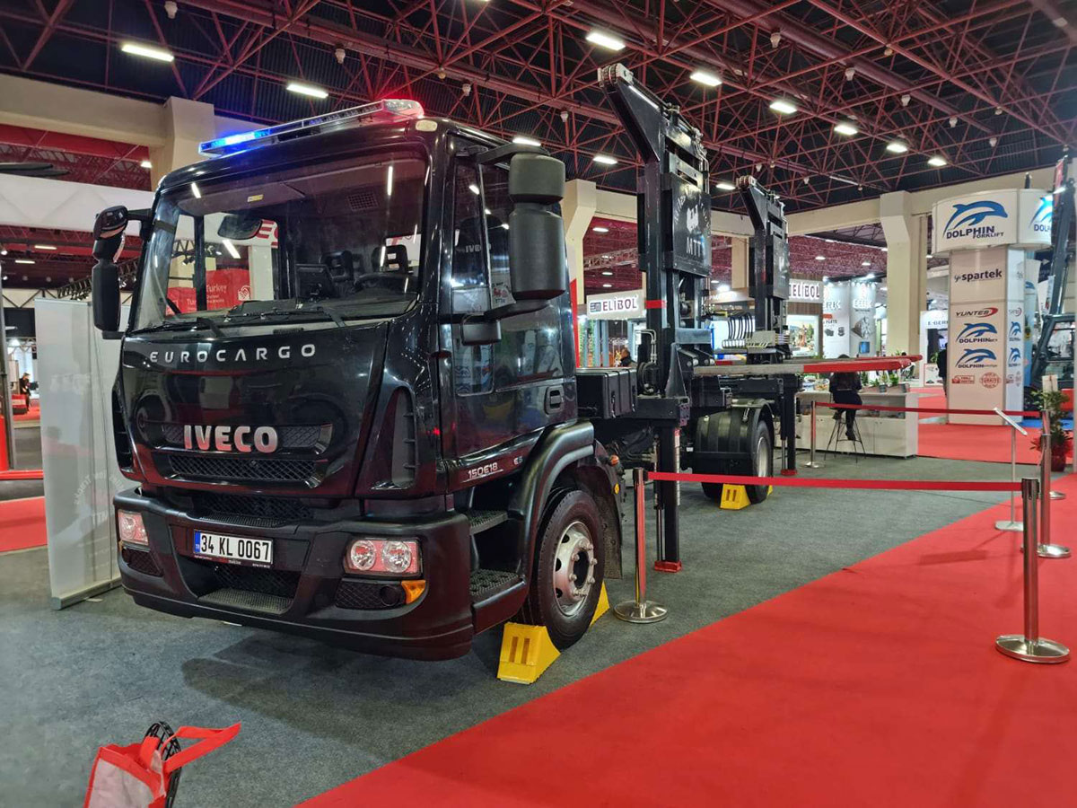 Miles Tow Trucks Demonstrated Its Beloved Eurolift!