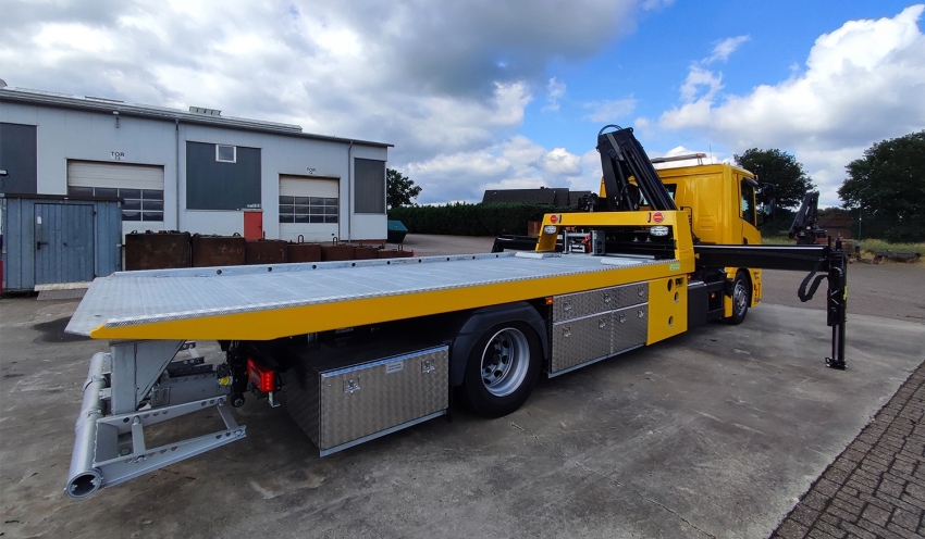 Sliding Type Crane Equipped Lift Away Truck