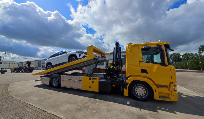 Sliding Type Crane Equipped Lift Away Truck