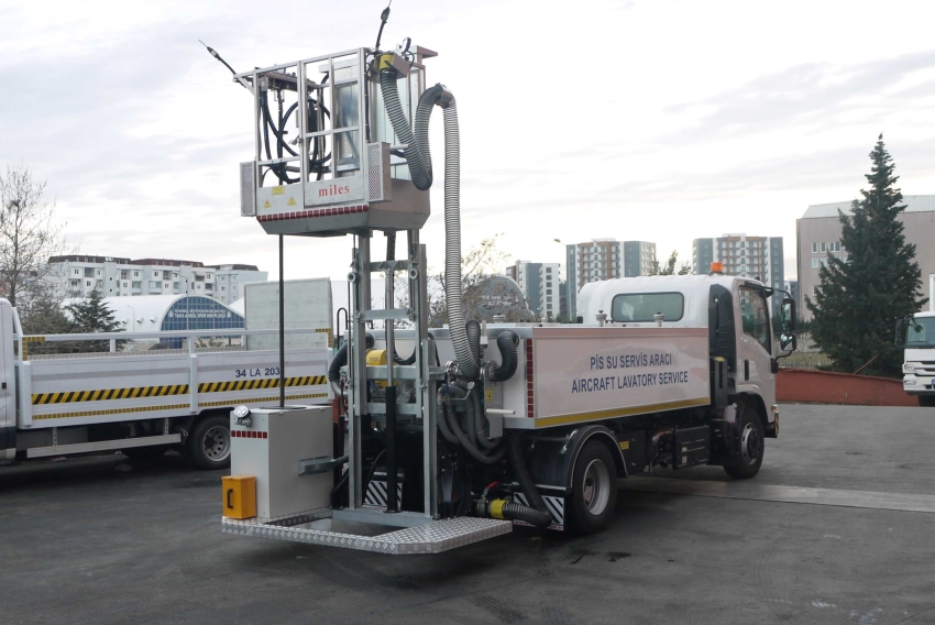 Toilet Service Truck